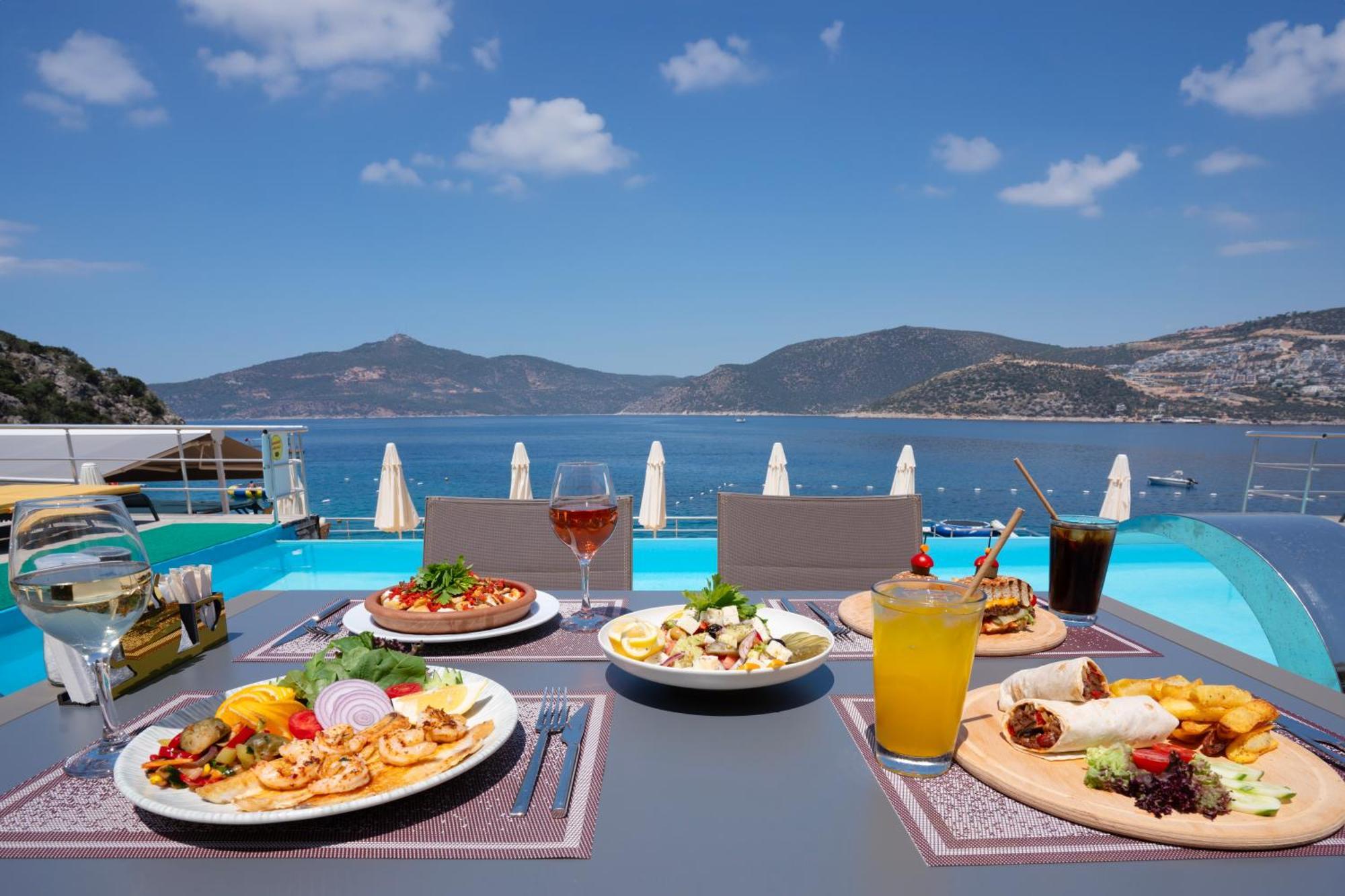 Greenbeach Hotel كالكان المظهر الخارجي الصورة